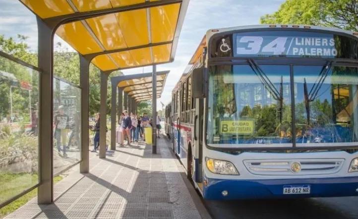 Las empresas de colectivos anunciaron que pagarán los aguinaldos en seis cuotas