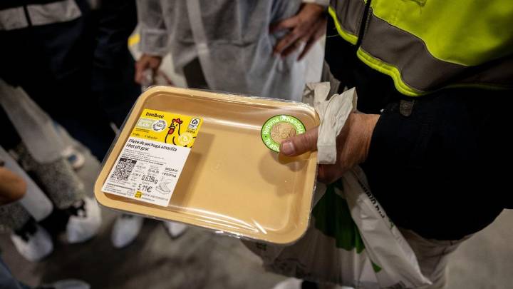 Retornables, de cartón y orgánicos, las empresas alimentarias invierten en I+D para encontrar el envase ideal