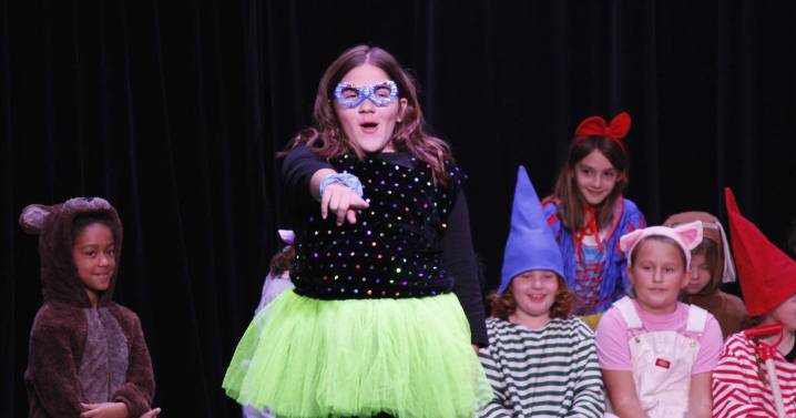 Little Bulldogs impress with 'A Mixed