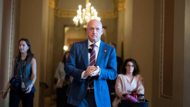 Pentagon threatens to court-martial senator who told troops they can refuse ‘illegal orders’