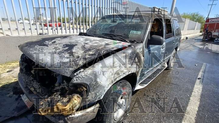 Camioneta se incendia cerca de Instituto de Ciencias y Estudios Superiores de Tamaulipas