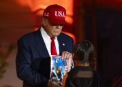 Cele|bitchy | Donald Trump blamed the Blue Wave on the government shutdown