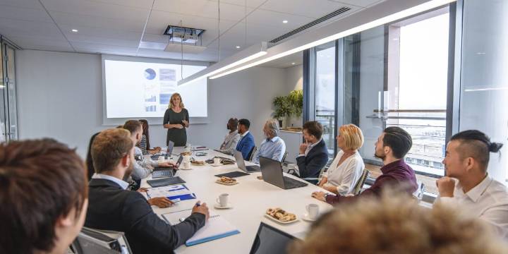 CEOs regain some confidence—but still keep a cautious hand on the wheel amid tariffs