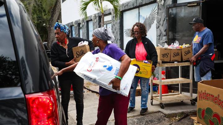 Tampa Bay charities prepare for influx as shutdown halts SNAP benefits