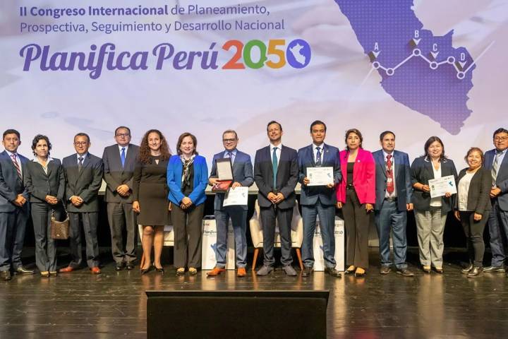Ceplan premiará a los mejores equipos de planeamiento del país entre 403 participantes