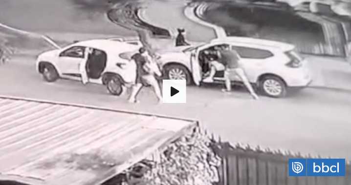 Buscan a delincuentes que protagonizaron portonazo armado contra pareja en Conchalí