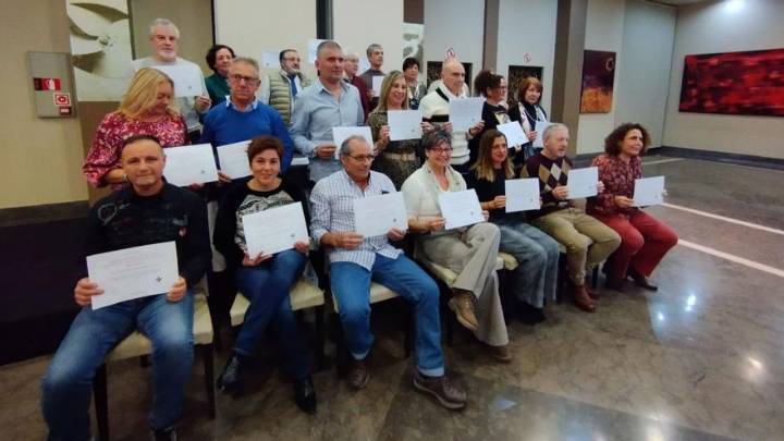 Los donantes alertan en Langreo que Asturias está "en mínimos" de reservas de sangre: "Salva vidas y cada vez es más necesaria"