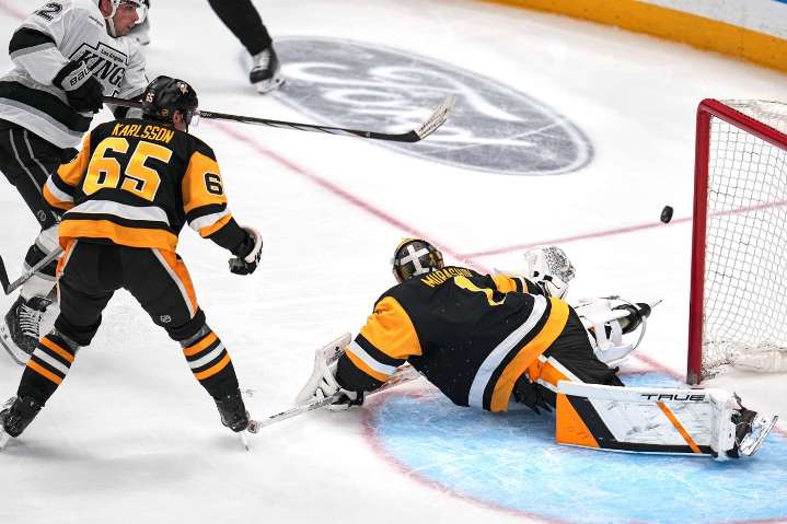 NHL roundup: Kevin Fiala nets 500th point as Kings beat Penguins 3