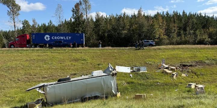 1 escaped monkey still missing in Mississippi