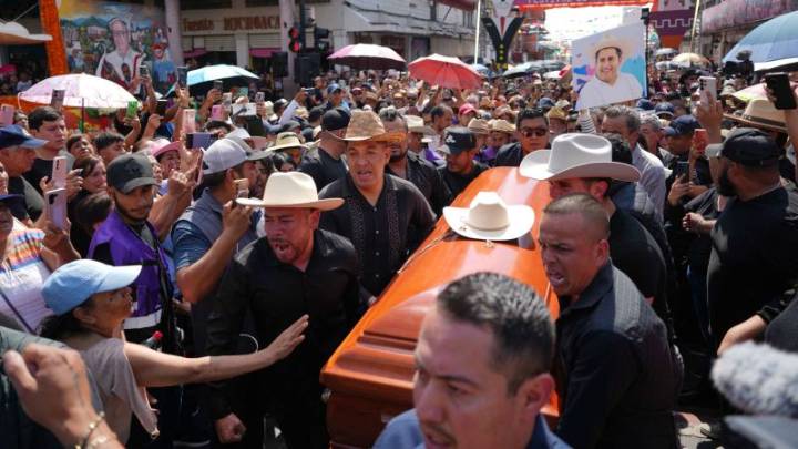 Testigo del asesinato del alcalde de Uruapan relata cómo intentó ayudar a salvarle la vida