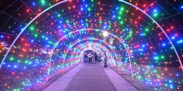 2nd annual Holiday Drone Show to be held in Clarksville on Saturday