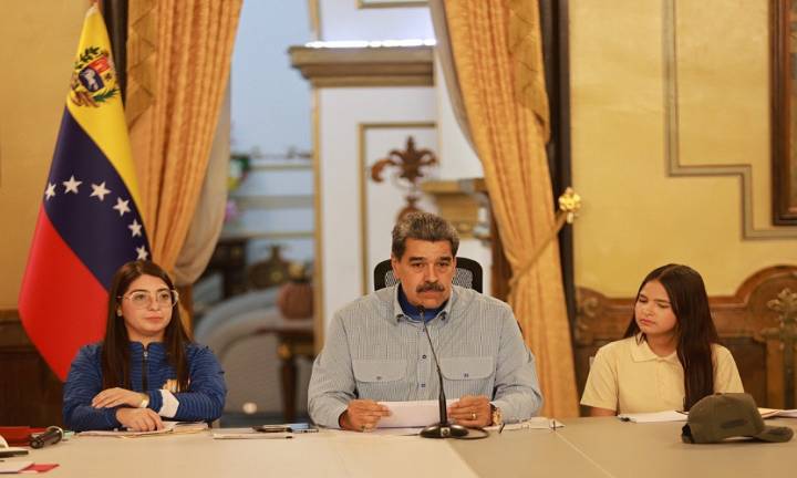 Presidente Maduro: ¡Nosotros hemos roto el maleficio, más nunca habrá traición al pueblo de Venezuela! 24 de noviembre de 2025 | País "Habrá lealtad en acción y cada vez más Revolución", expresó este 