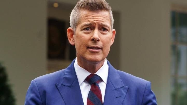 Gobierno de Trump amenaza a controladores aéreos que se ausenten por no recibir salario