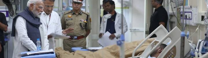 “Those behind conspiracy will be brought to justice”: PM Modi meets injured victims of Delhi blast