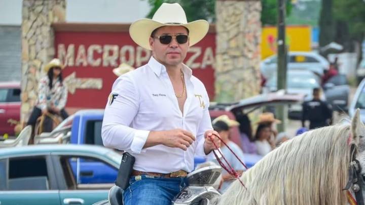 Diputado del PT en Coahuila pierde contratos de la CFE y demanda