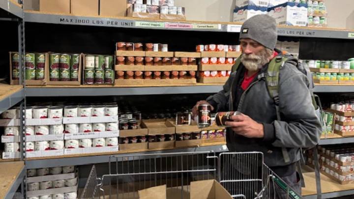 Central Iowa food pantries see record demand due to SNAP freeze