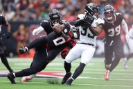 Deadspin | Texans own fourth quarter, rally past Jaguars 36-29