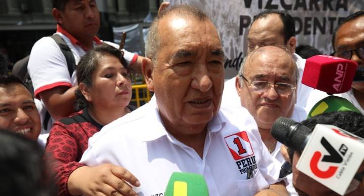 Hermano de Martín Vizcarra cuestiona sentencia: “Hoy es un día de vergüenza”