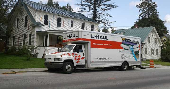 Calif. loses one taxpayer per minute, Florida gains