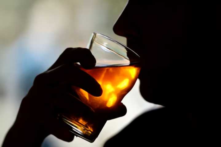 ¡Día Mundial sin Alcohol! Qué es el “binge drinking” y cómo impacta en la salud y la calidad de vida