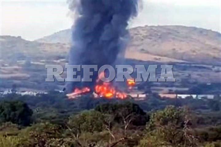 Explotan vagones  que transportaban  alcohol en Hidalgo