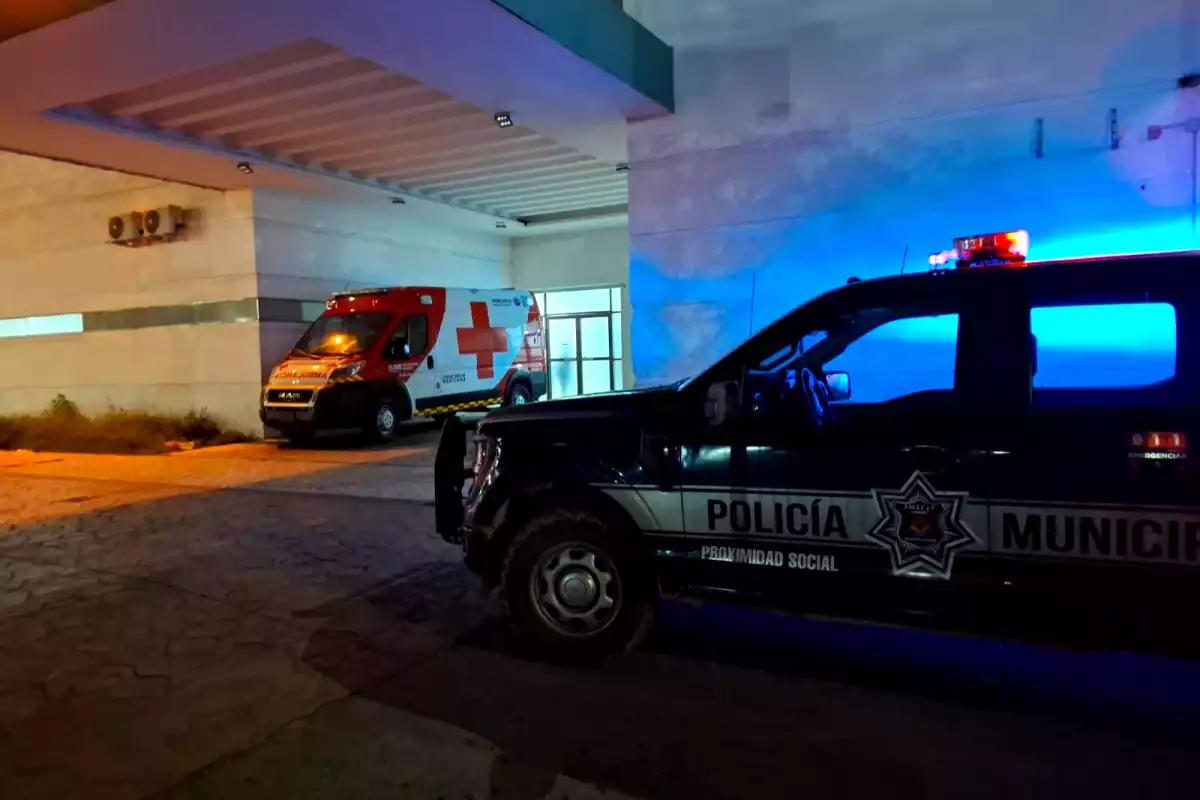 Sicarios balearon a un hombre afuera de su casa; la víctima perdió la vida en el Hospital General de Cancún