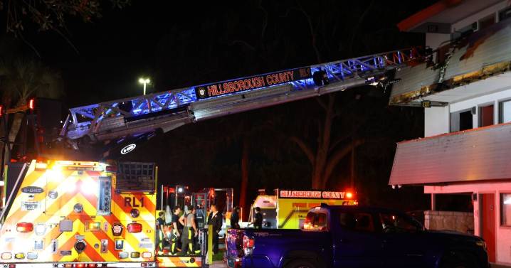 Hillsborough County firefighters battle hotel blaze