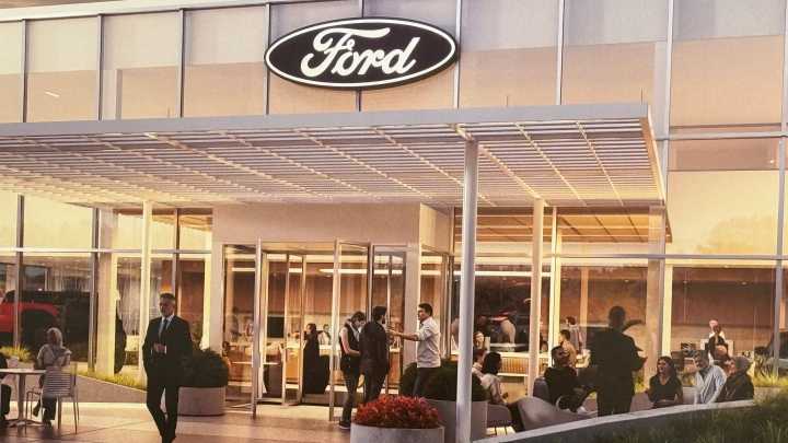 Ford wants dealers to change the look of stores and customer service