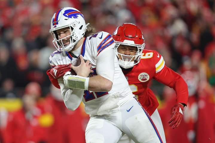 Bills vs. Chiefs: Odds boosts, best bet and Anytime TD prop probabilities for Sunday