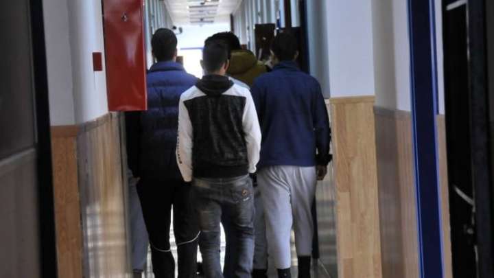 Aluvión de "Menas-Erasmus": familias ricas en busca de ayudas sociales