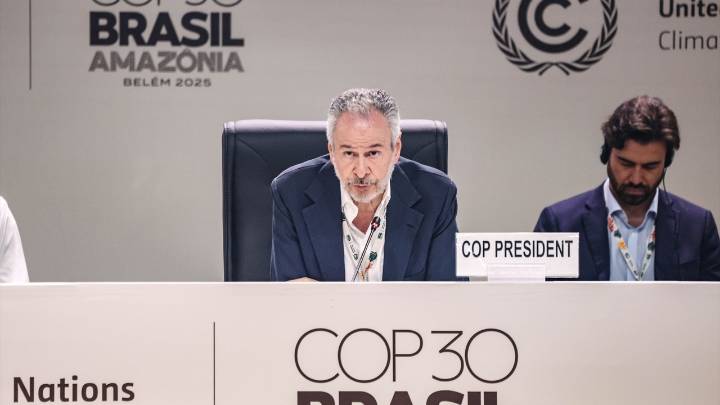 La COP30 cierra un acuerdo climático que deja fuera el fin de los combustibles fósiles tras la oposición firme de los países árabes