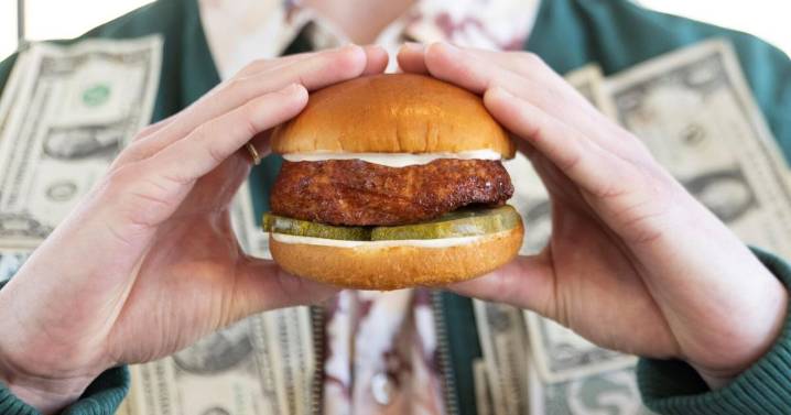 Popeyes is casting New Orleans locals for a new commercial. Here’s how to apply.