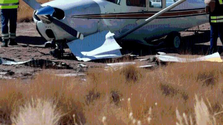 Se desploma avión ligero en Santa Isabel, Chihuahua; mueren dos personas