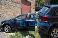 Choque entre una camioneta y un automóvil dejó importantes daños materiales