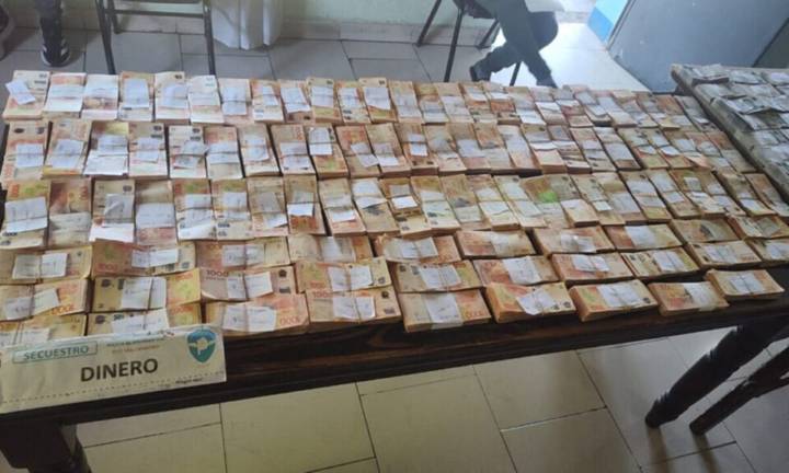 Secuestran casi 34 millones de pesos a un camionero en Laprida