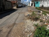 Habitantes de Las Cayenas esperan la ejecución del plan de asfaltado en la avenida principal