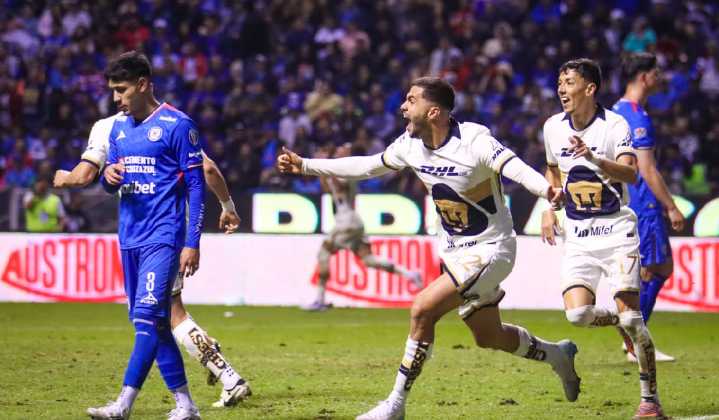 ¡Otra cruzazuleada! Pumas se mete a Play-In de último momento tras remontarle a Cruz Azul