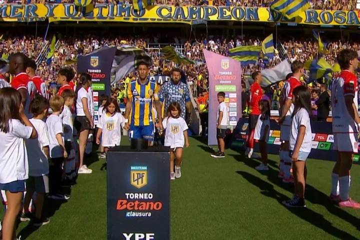 Polémica en Argentina: El “pasillo de espaldas” de Estudiantes tras el título entregado a Rosario Central