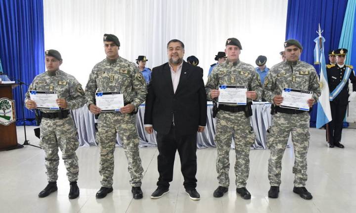 Se concretó el acto de clausura de los Cursos de Capacitación de Grupos Especiales de la Policía provincial