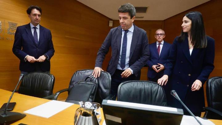 Mazón se presenta como chivo expiatorio y vuelve a acusar a la CHJ y Aemet