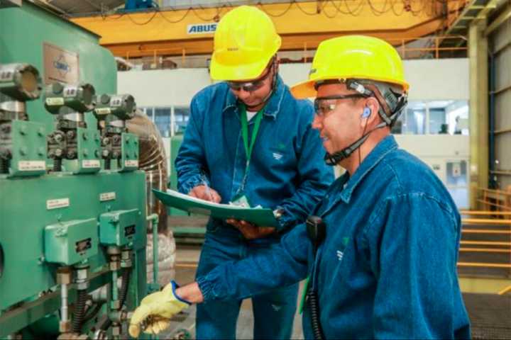 Solo uno de cuatro trabajadores logra pensión: la informalidad está frenando el futuro de los colombianos