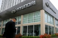 Algunos trabajadores coreanos detenidos en una redada de inmigración han regresado a sus puestos de trabajo