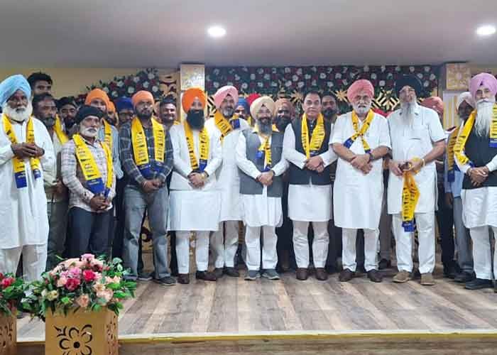 Major setback for traditional parties in Tarn Taran as hundreds join AAP in presence of MP Chabbewal and MLA Dhaliwal