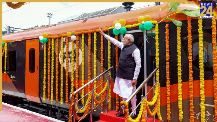 PM Modi launches four Vande Bharat Express trains, set to transform travel across 6 states