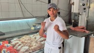 Es carnicero en Glew y sueña con ser campeón mundial de boxeo: "Quiero traerle el cinturón a mi papá"