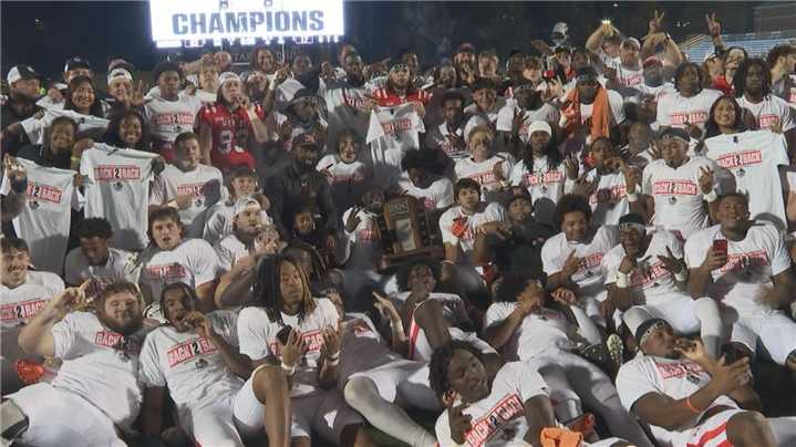 Mercer football wins back-to-back SoCon titles, finishes undefeated in conference play