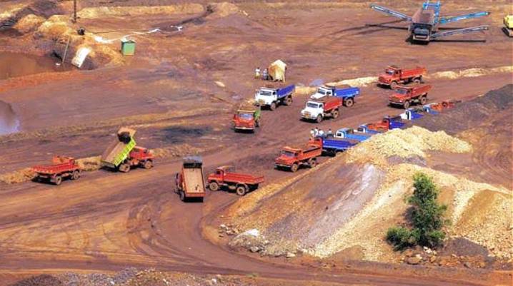 Supreme Court Bans Mining Within 1Km of All National Parks and Sanctuaries, Orders Jharkhand to Declare Saranda as Wildlife Sanctuary