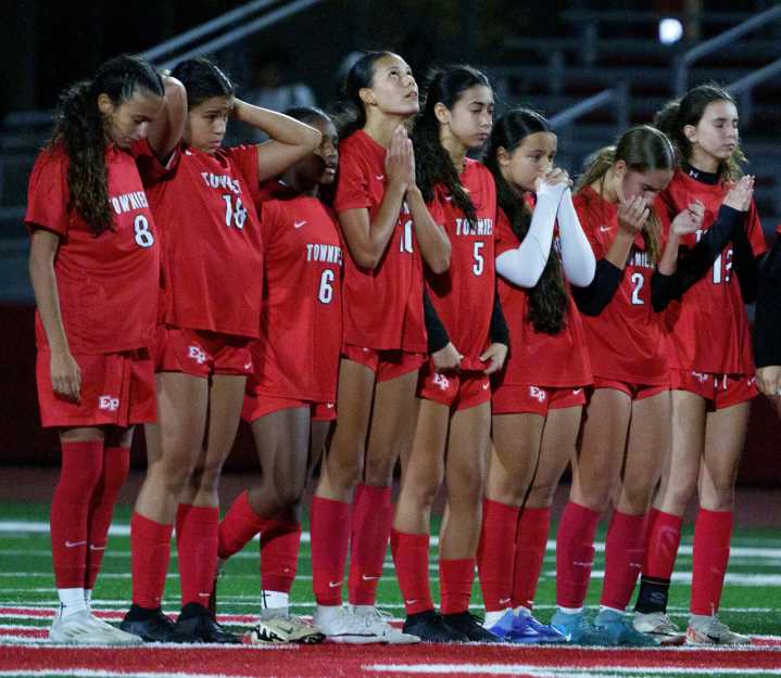 Girls' soccer team suffers heartbreaker in semis