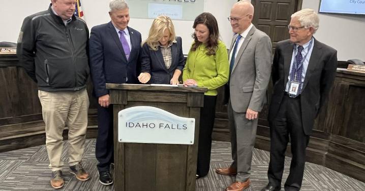 Idaho Falls inks 20-year energy deal with BPA
