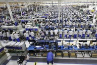 Trump se retrata y reconoce que EE.UU. requiere de mano de obra extranjera en ciertas áreas